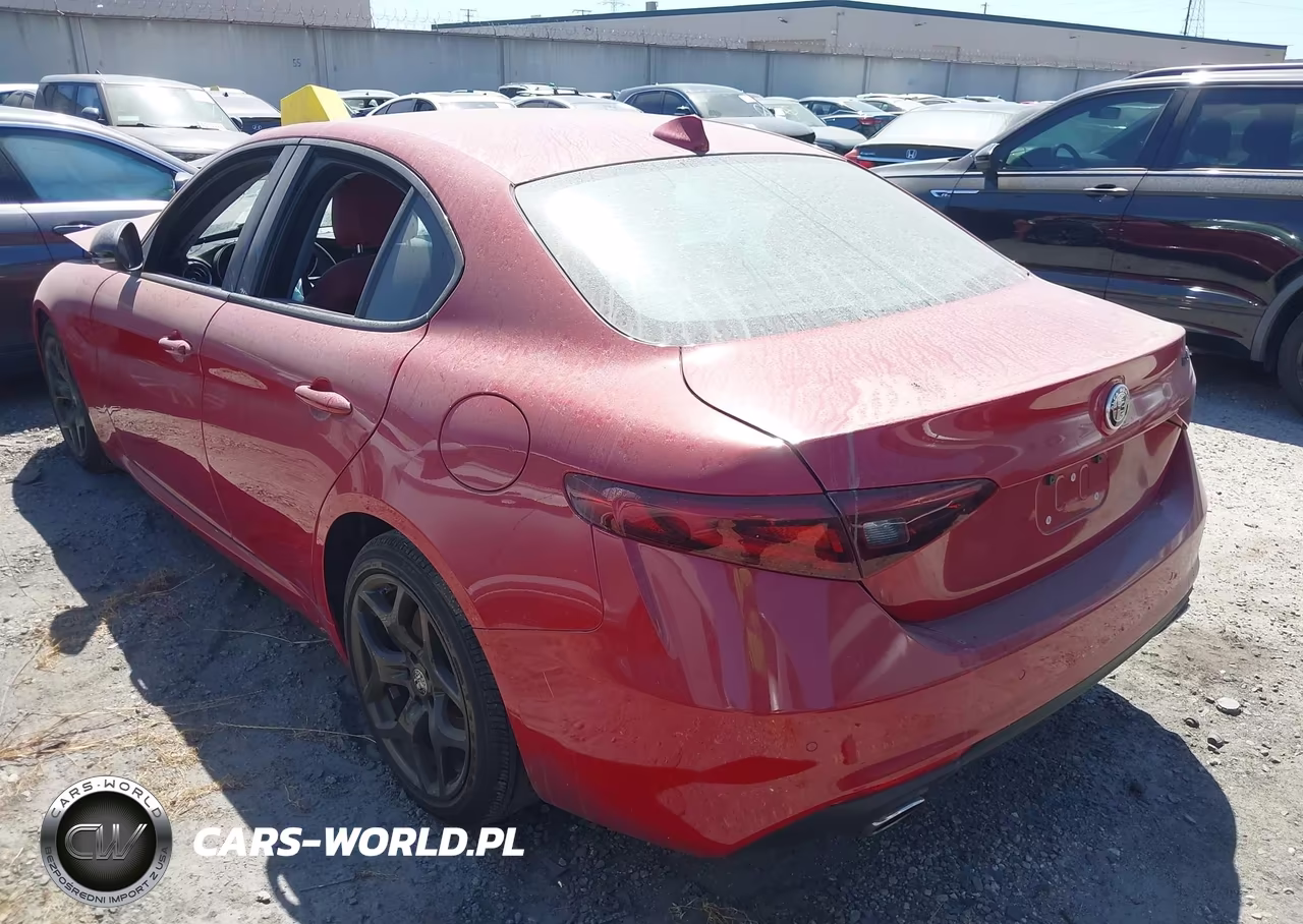 2021 Alfa Romeo Giulia Rwd VIN:ZARFAMAN0M7639037 - 3