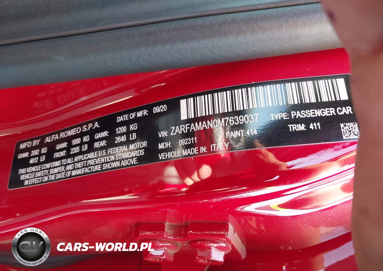 2021 Alfa Romeo Giulia Rwd VIN:ZARFAMAN0M7639037 - 9