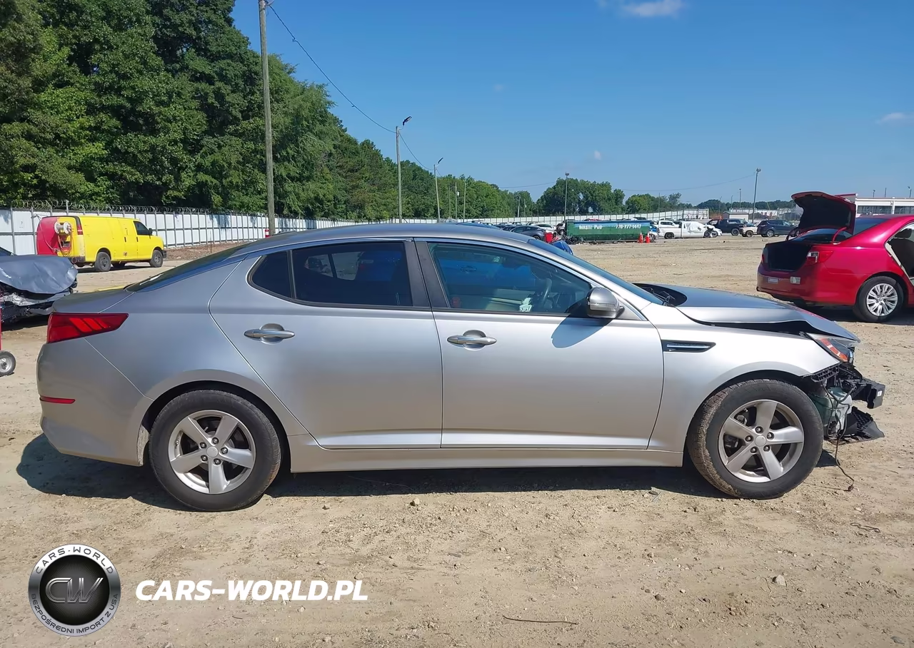 2015 Kia Optima Lx VIN:5XXGM4A72FG468583 - 14