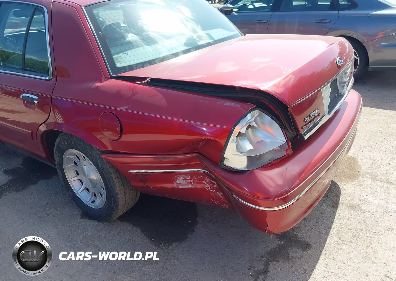 1998 Ford Crown Victoria Lx VIN:2FAFP74W0WX118692 - 17