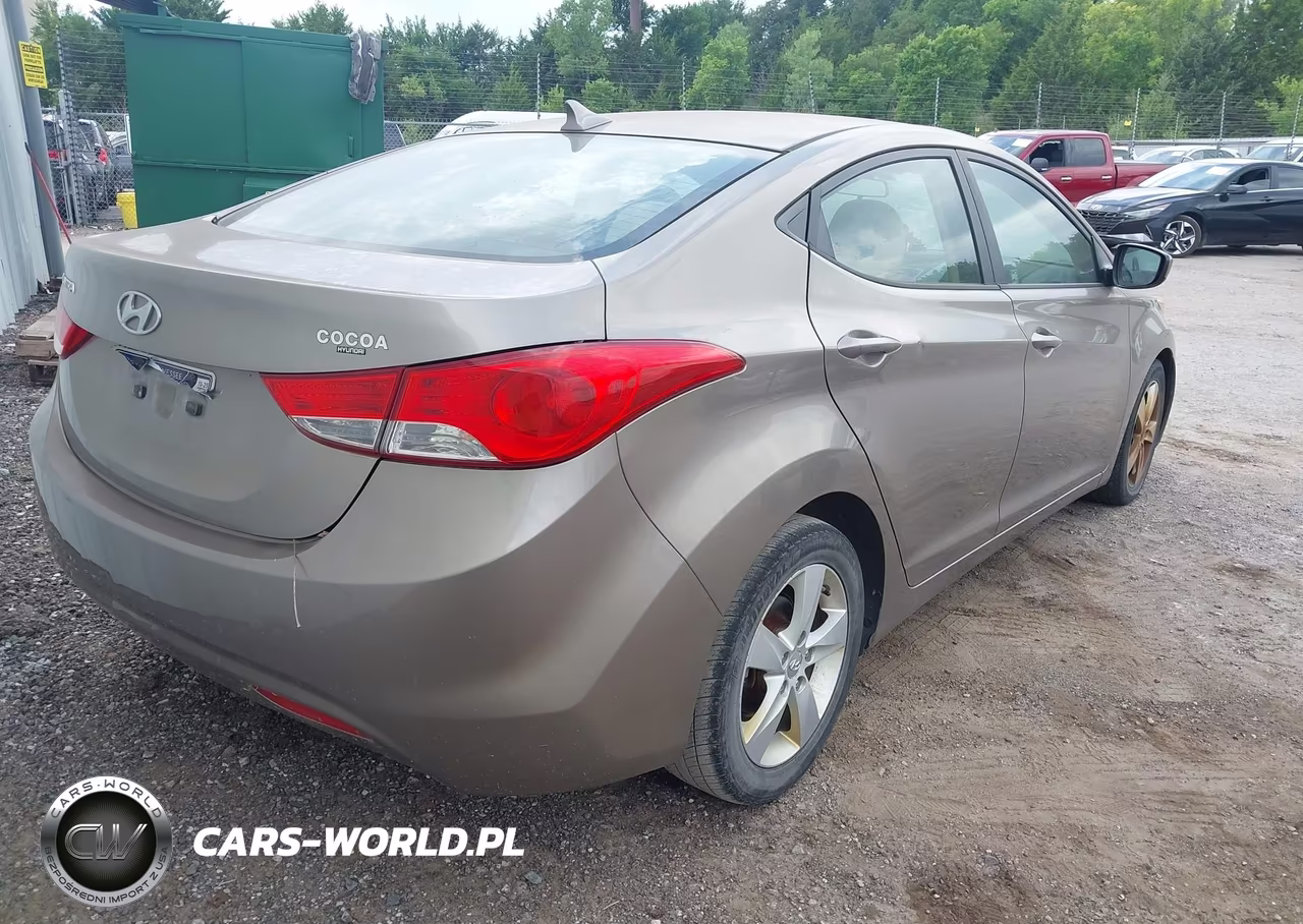 2013 Hyundai Elantra Gls VIN:5NPDH4AEXDH421468 - 4