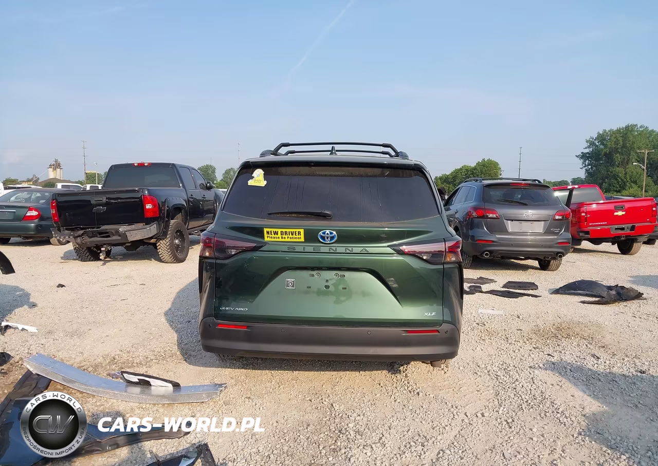 2025 Toyota Sienna Xle VIN:5TDJSKFC5SS215319 - 16