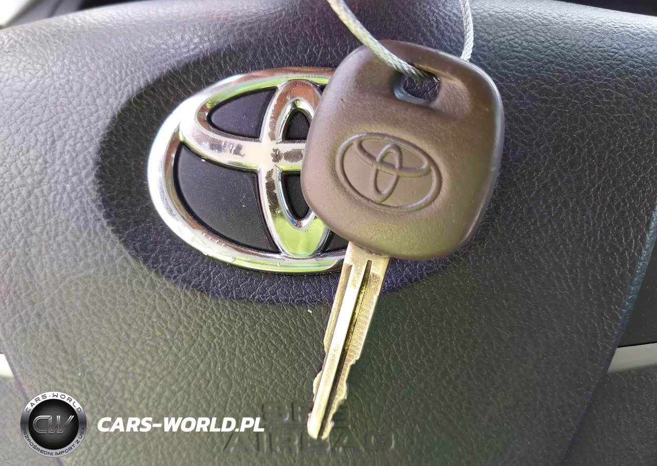 2014 Toyota Camry Le VIN:4T4BF1FK1ER440333 - 11