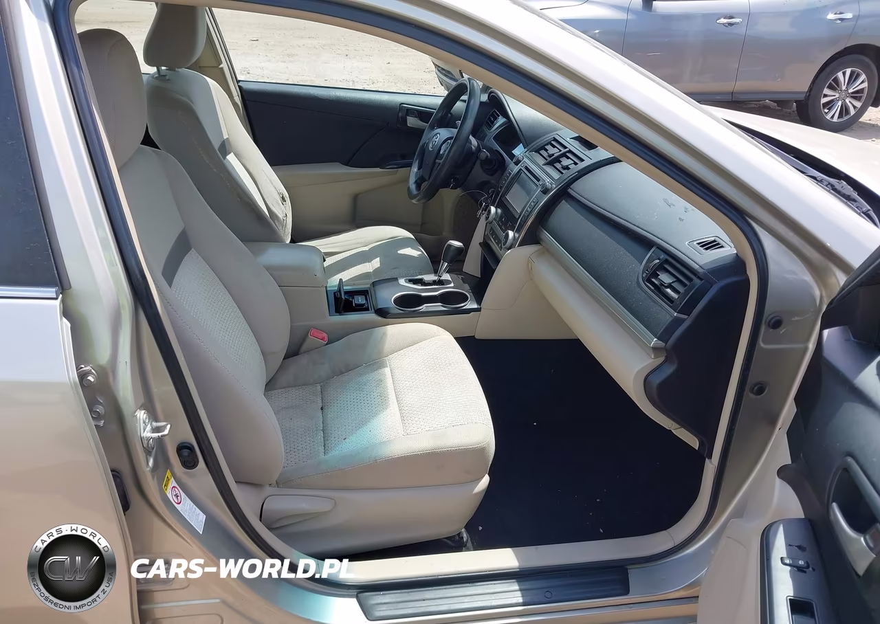 2014 Toyota Camry Le VIN:4T4BF1FK1ER440333 - 5