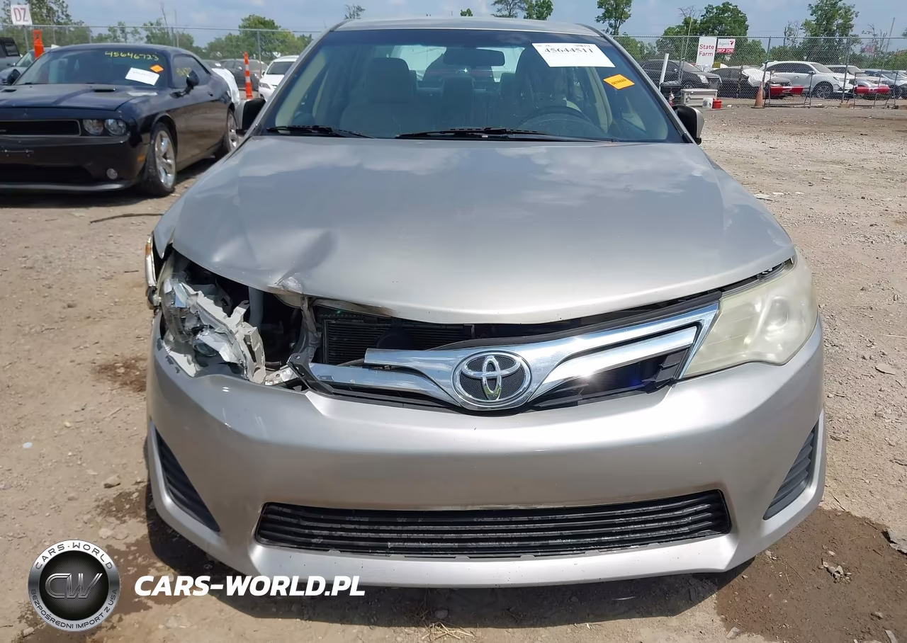 2014 Toyota Camry Le VIN:4T4BF1FK1ER440333 - 6