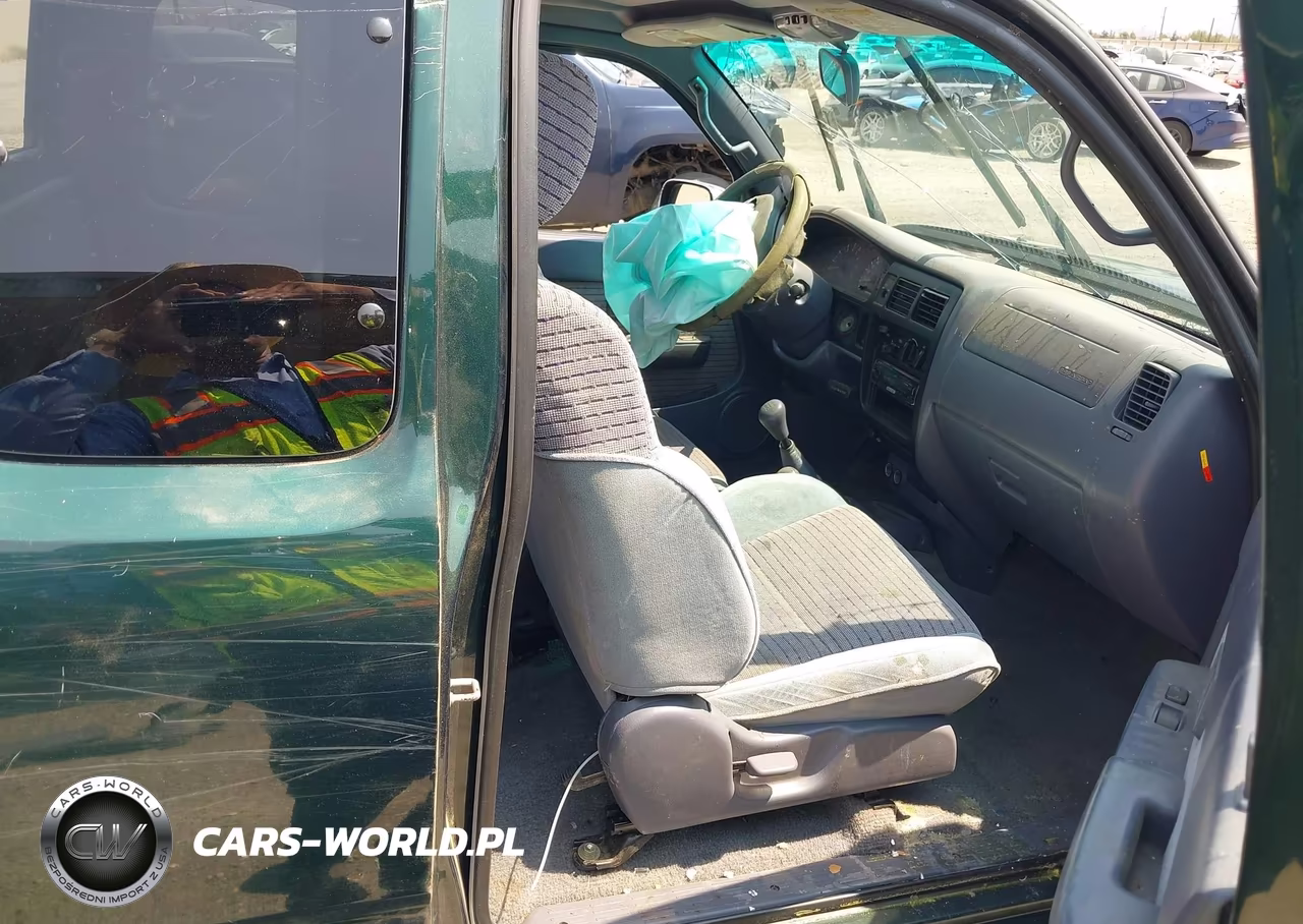 1999 Toyota Tacoma Limited V6 VIN:4TAWN74N7XZ425033 - 5