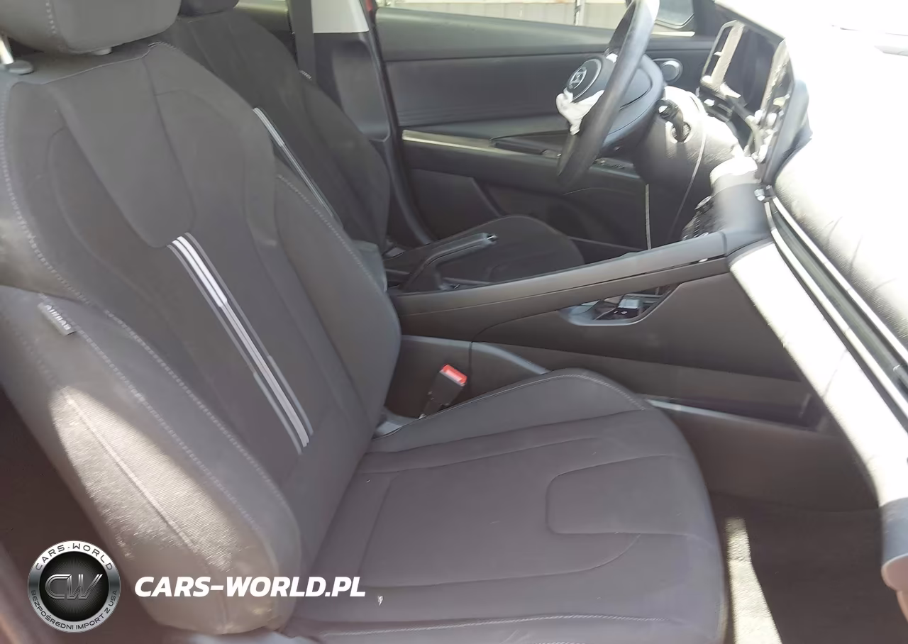 2021 Hyundai Elantra Sel VIN:KMHLM4AG8MU068545 - 5