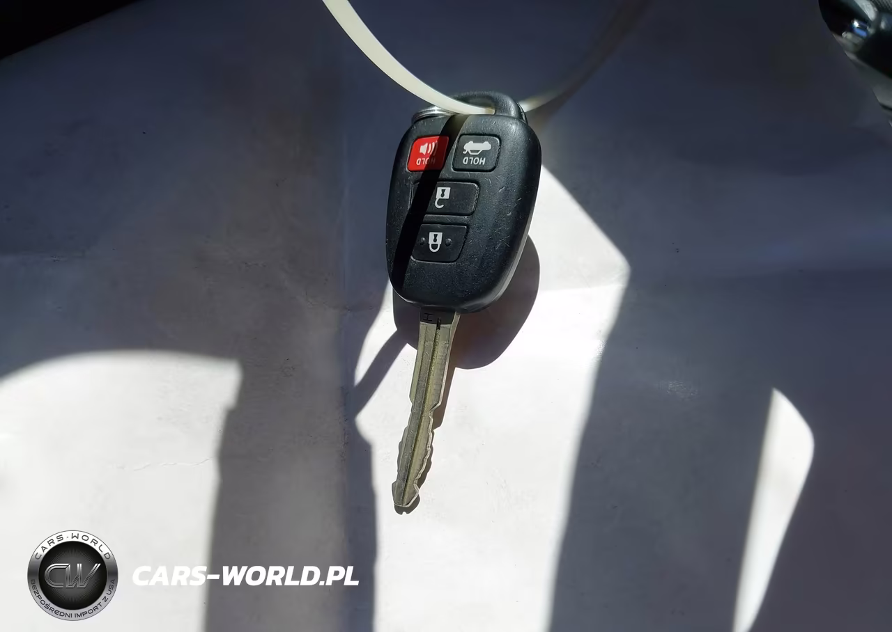 2014 Toyota Corolla Le Plus VIN:5YFBURHEXEP099554 - 11