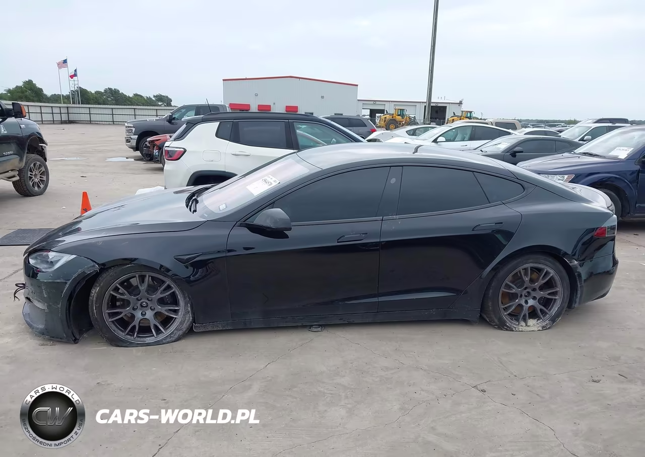 2022 Tesla Model S Plaid Tri Motor All-Wheel Drive VIN:5YJSA1E60NF462530 - 13