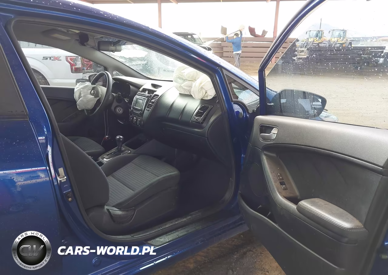 2017 Kia Forte Lx VIN:3KPFL4A70HE117309 - 5