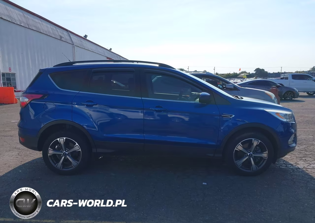 FORD ESCAPE SE VIN:1FMCU9GD1HUC81093 - 13