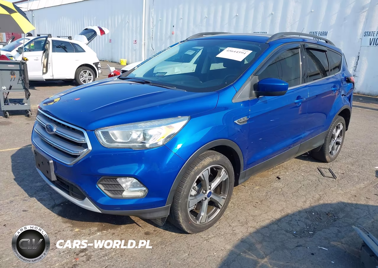 FORD ESCAPE SE VIN:1FMCU9GD1HUC81093 - 2