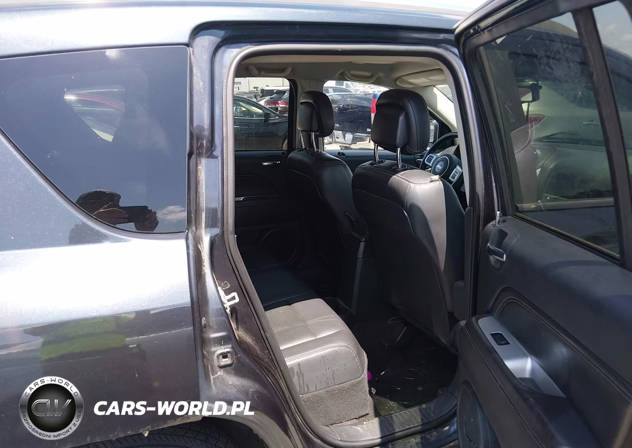 2015 Jeep Compass Limited VIN:1C4NJDCB6FD177094 - 8