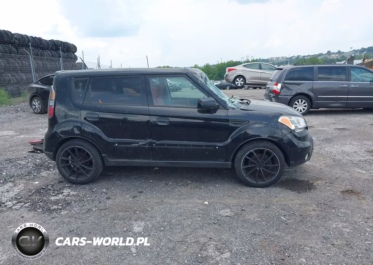 2010 Kia Soul Sport VIN:KNDJT2A27A7049373 - 13