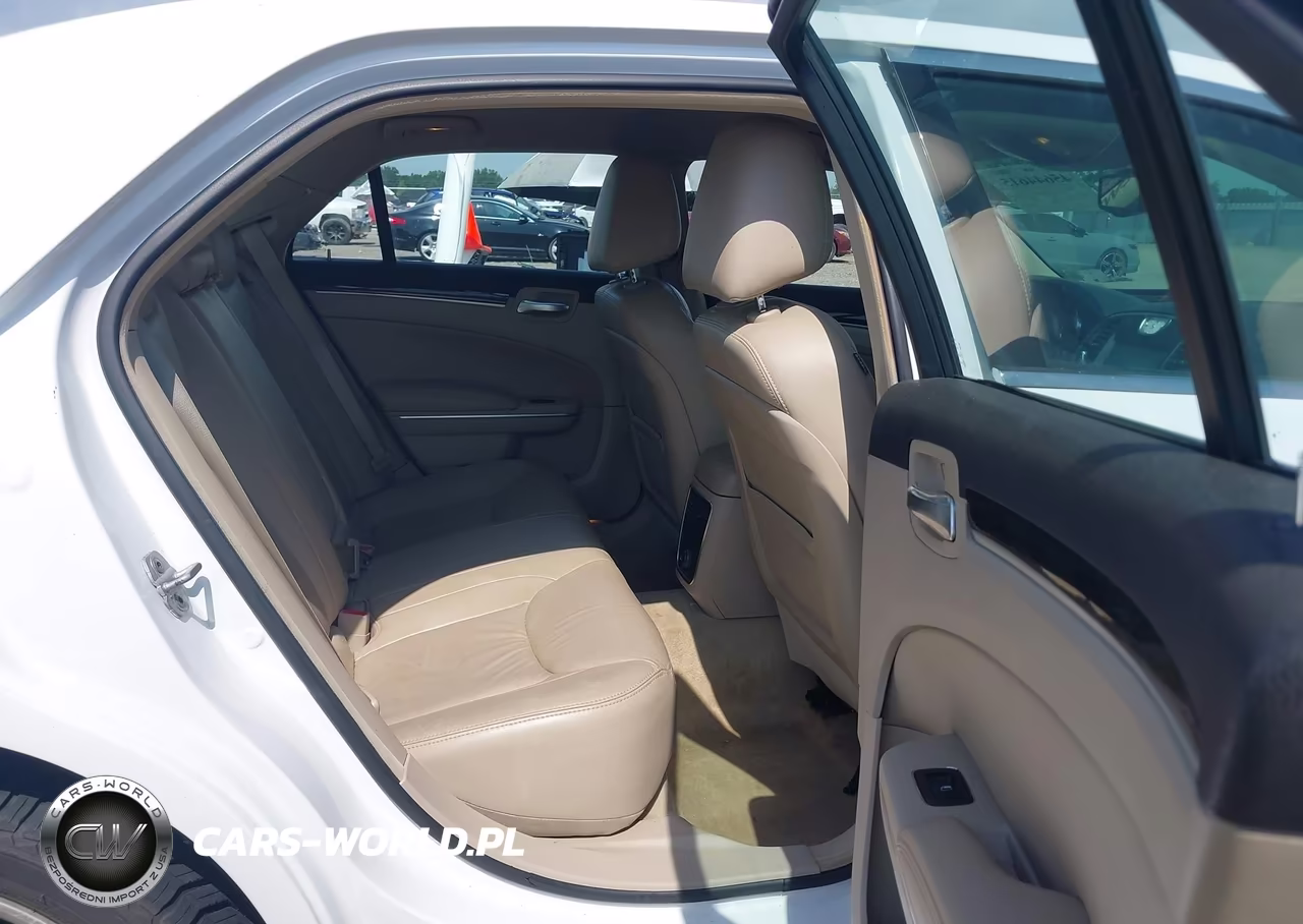2011 Chrysler 300 Limited VIN:2C3CA5CG0BH564461 - 8