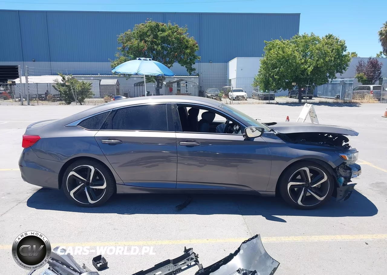 2018 Honda Accord Sport VIN:1HGCV1F39JA155214 - 14
