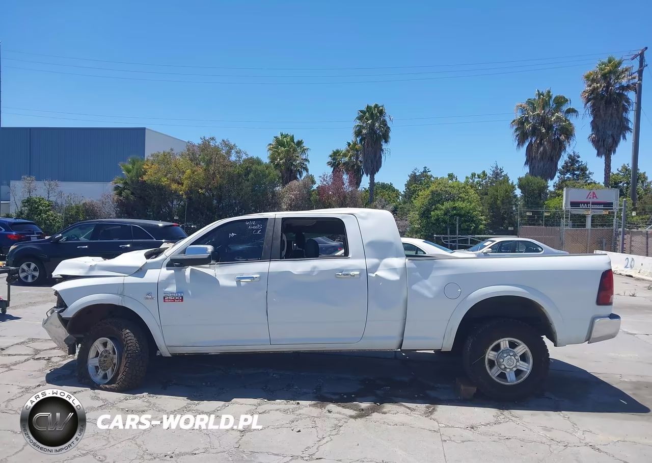 2012 Ram 2500 Laramie VIN:3C6UD5NL0CG171828 - 13
