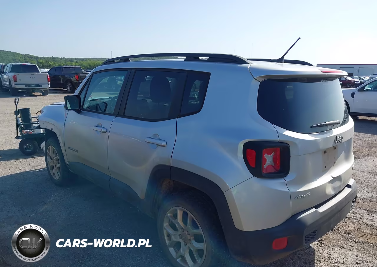 2017 Jeep Renegade Latitude VIN:ZACCJBBBXHPE64729 - 3
