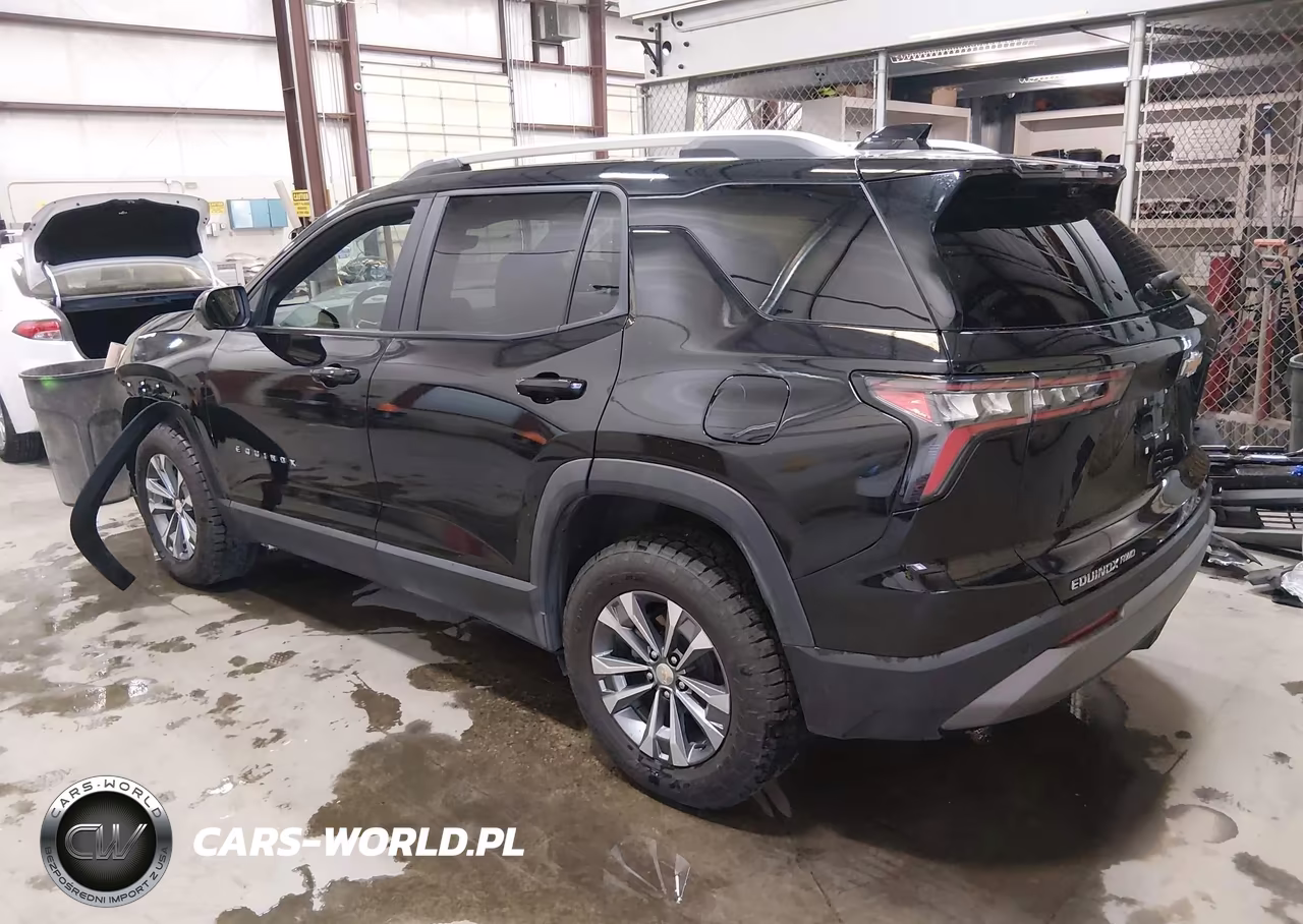 2025 Chevrolet Equinox Awd Lt VIN:3GNAXPEG1SL225328 - 3