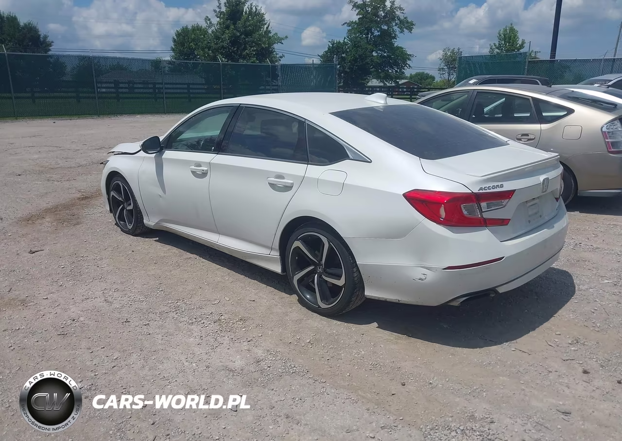 2018 Honda Accord Sport VIN:1HGCV1F32JA102449 - 3