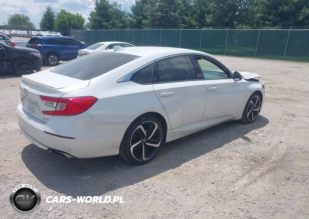 2018 Honda Accord Sport VIN:1HGCV1F32JA102449 - 4
