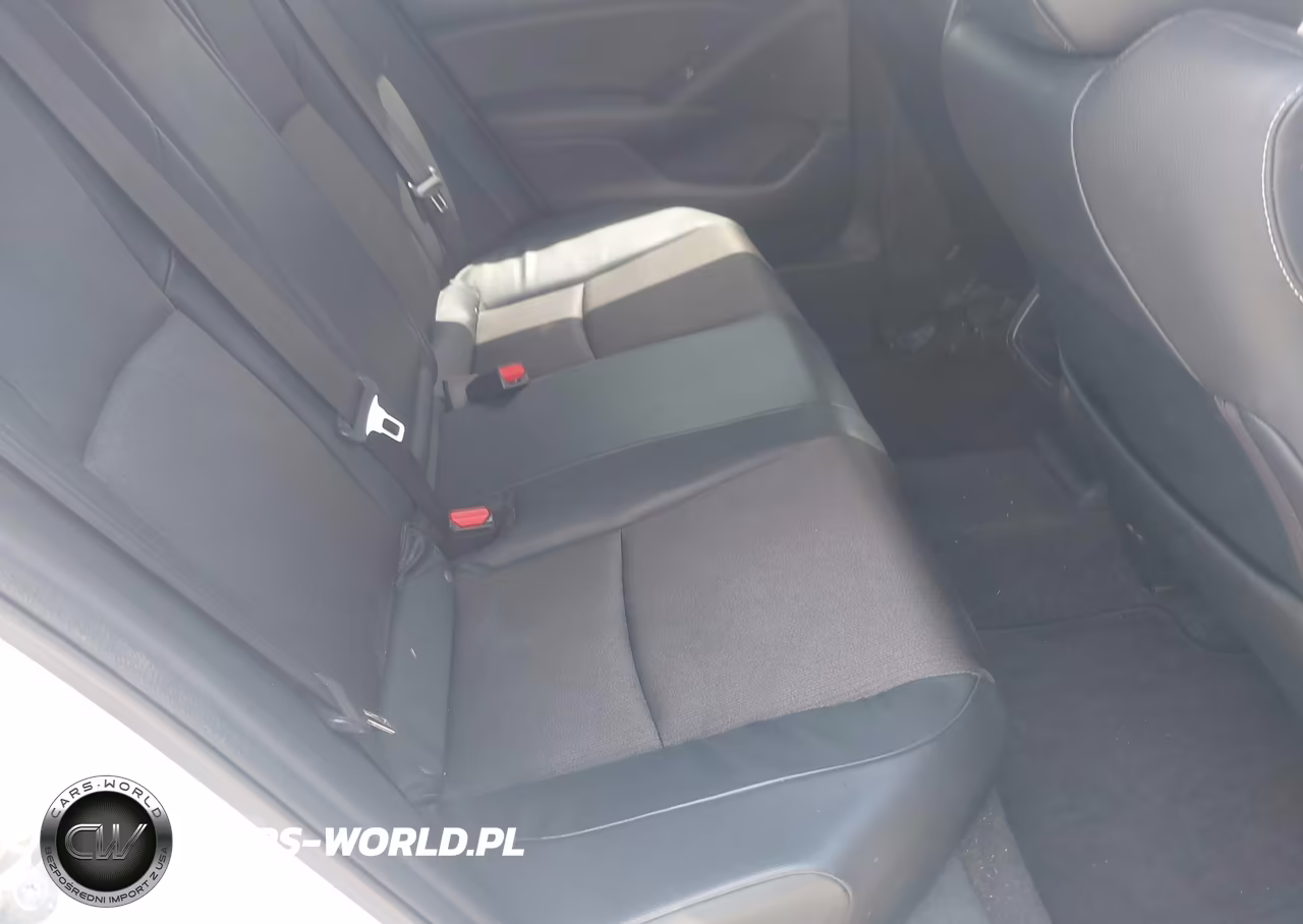 2018 Honda Accord Sport VIN:1HGCV1F32JA102449 - 8