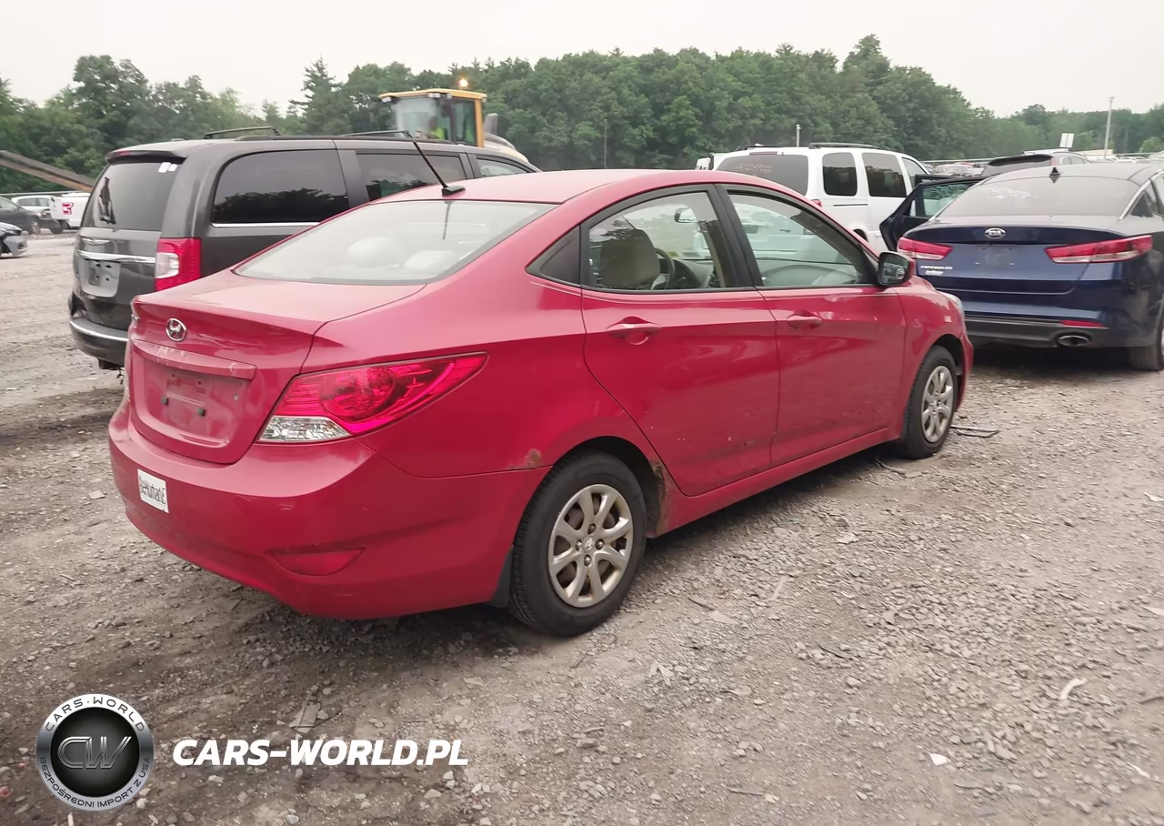 2012 Hyundai Accent Gls VIN:KMHCT4AE5CU195351 - 4