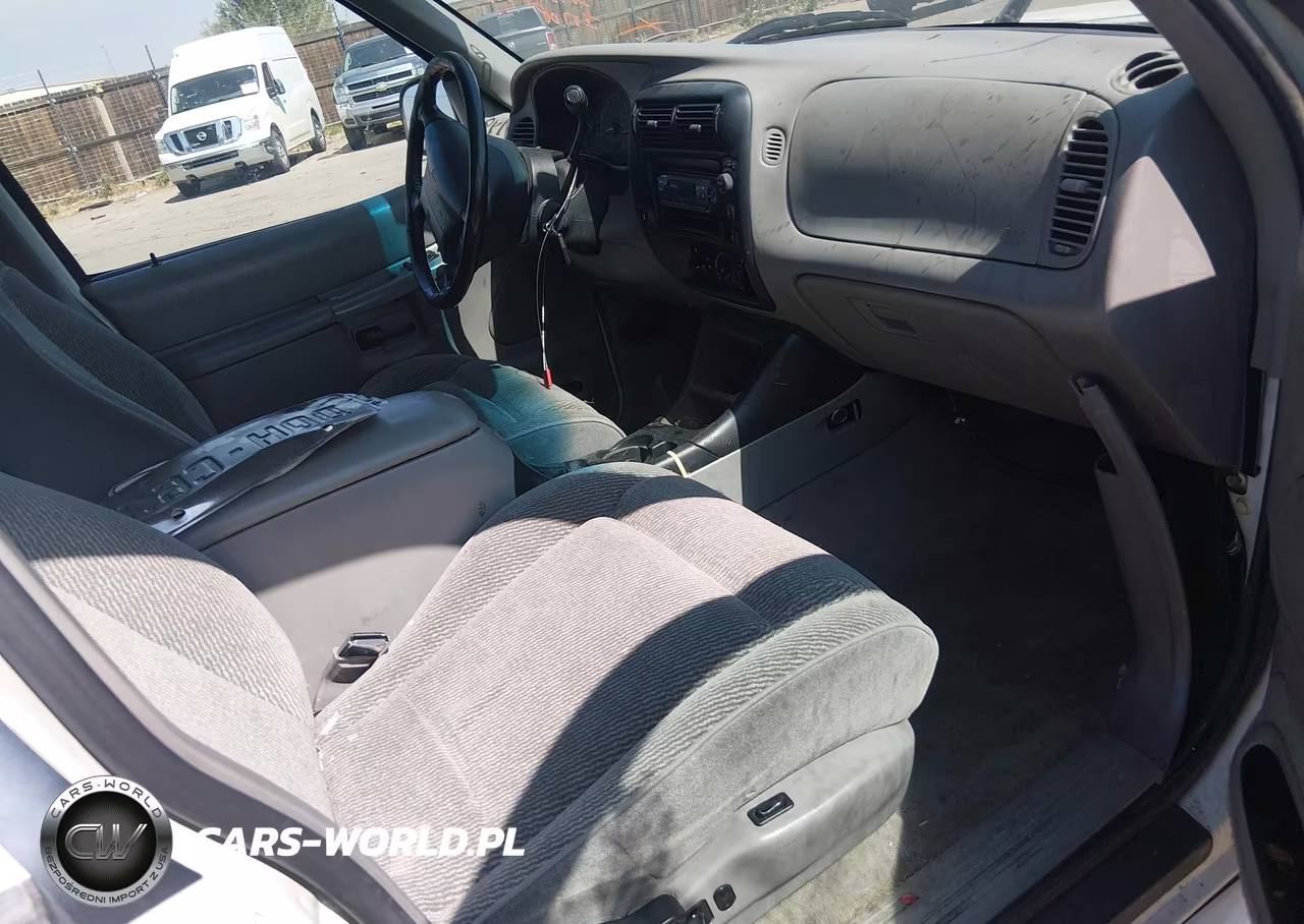 1997 Ford Explorer Eddie Bauer-Limited-Xlt VIN:1FMDU35P2VZC32353 - 5