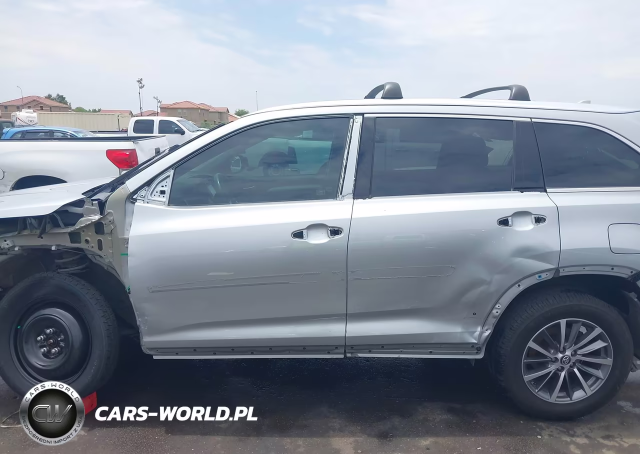 2019 Toyota Highlander Xle VIN:5TDJZRFH5KS981499 - 15