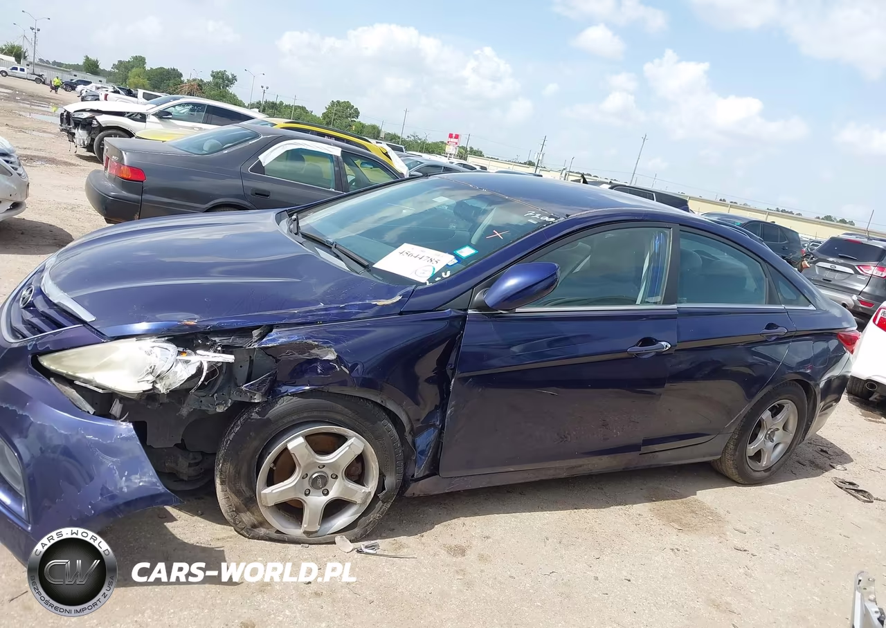 2011 Hyundai Sonata Gls VIN:5NPEB4AC9BH077200 - 13