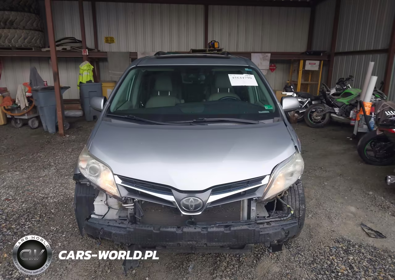 2019 Toyota Sienna Xle 8 Passenger VIN:5TDYZ3DC7KS007087 - 12