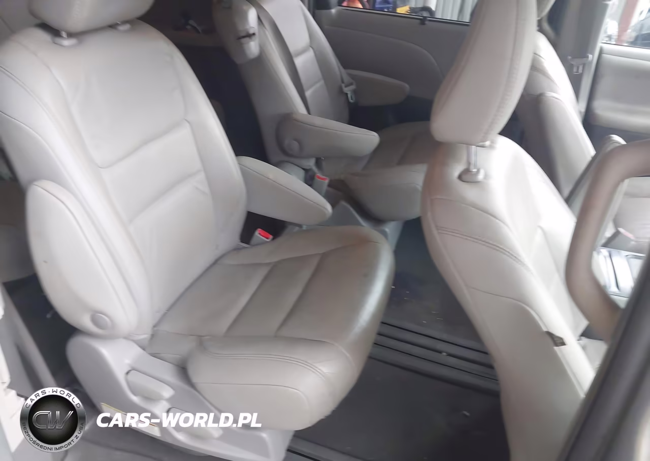 2019 Toyota Sienna Xle 8 Passenger VIN:5TDYZ3DC7KS007087 - 8