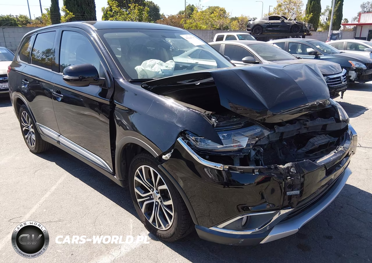 2018 Mitsubishi Outlander Se – zdjęcie 1 z 16