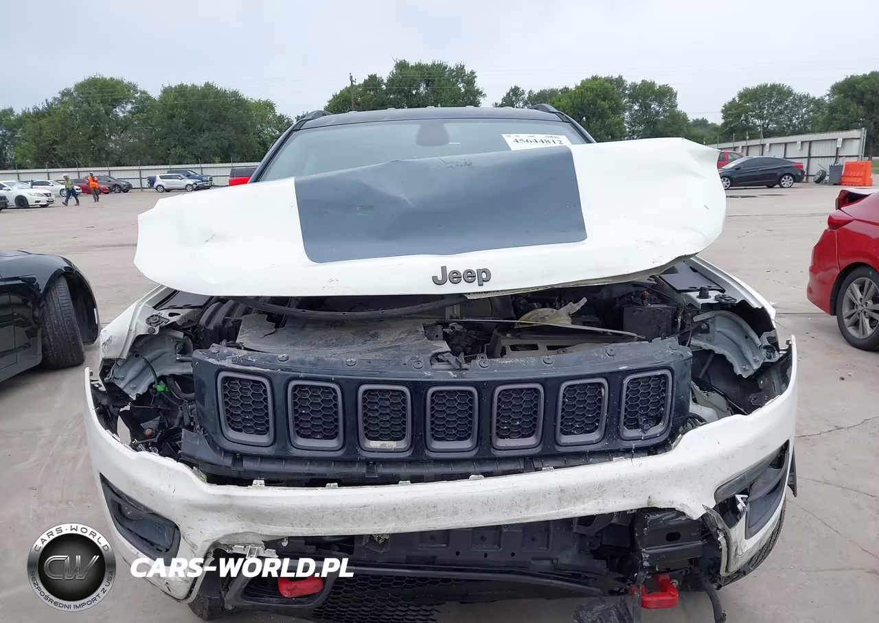 2018 Jeep Compass Trailhawk 4X4 VIN:3C4NJDDB0JT129429 - 12