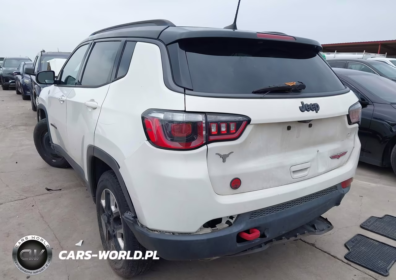 2018 Jeep Compass Trailhawk 4X4 VIN:3C4NJDDB0JT129429 - 3