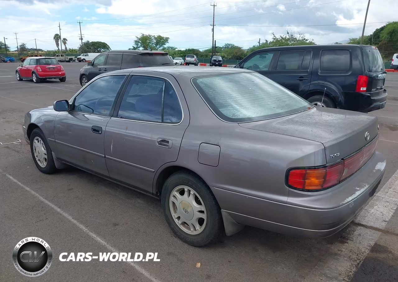 1994 Toyota Camry Le VIN:JT2GK12E6R0027412 - 3