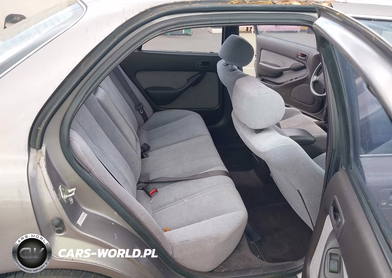 1994 Toyota Camry Le VIN:JT2GK12E6R0027412 - 8