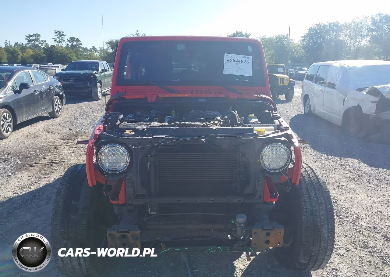2015 Jeep Wrangler Unlimited Sport VIN:1C4BJWDG7FL670944 - 13