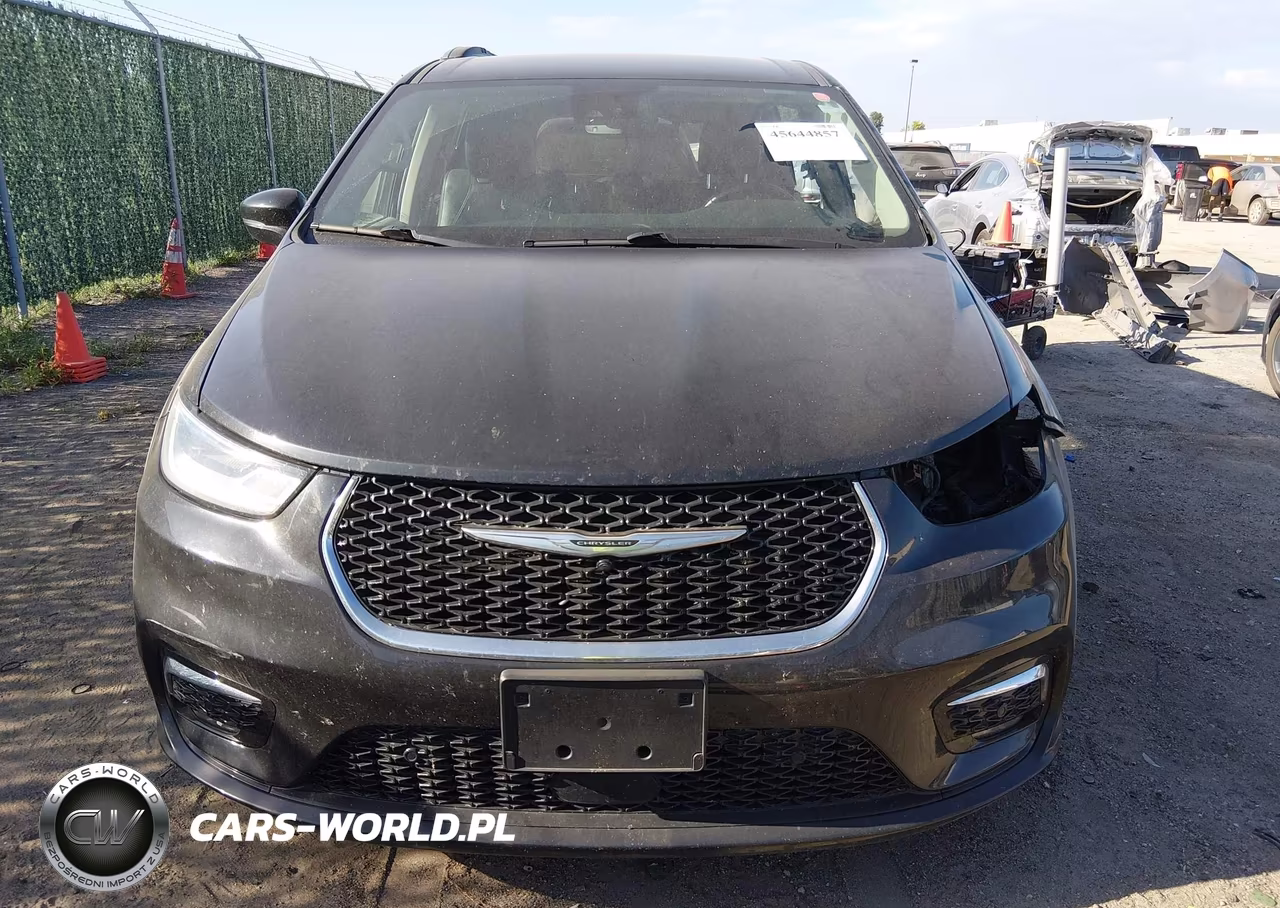 2021 Chrysler Pacifica Touring L VIN:2C4RC1BG6MR534811 - 13