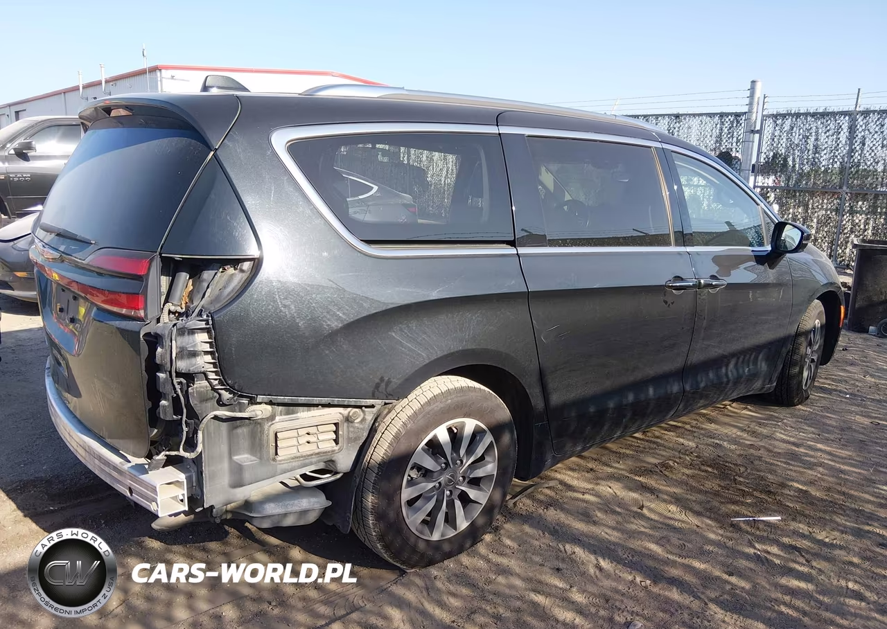 2021 Chrysler Pacifica Touring L VIN:2C4RC1BG6MR534811 - 4