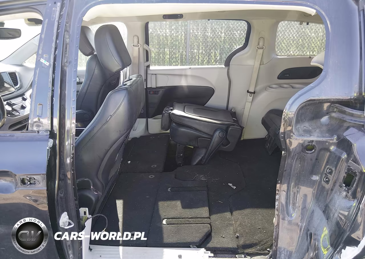 2021 Chrysler Pacifica Touring L VIN:2C4RC1BG6MR534811 - 8