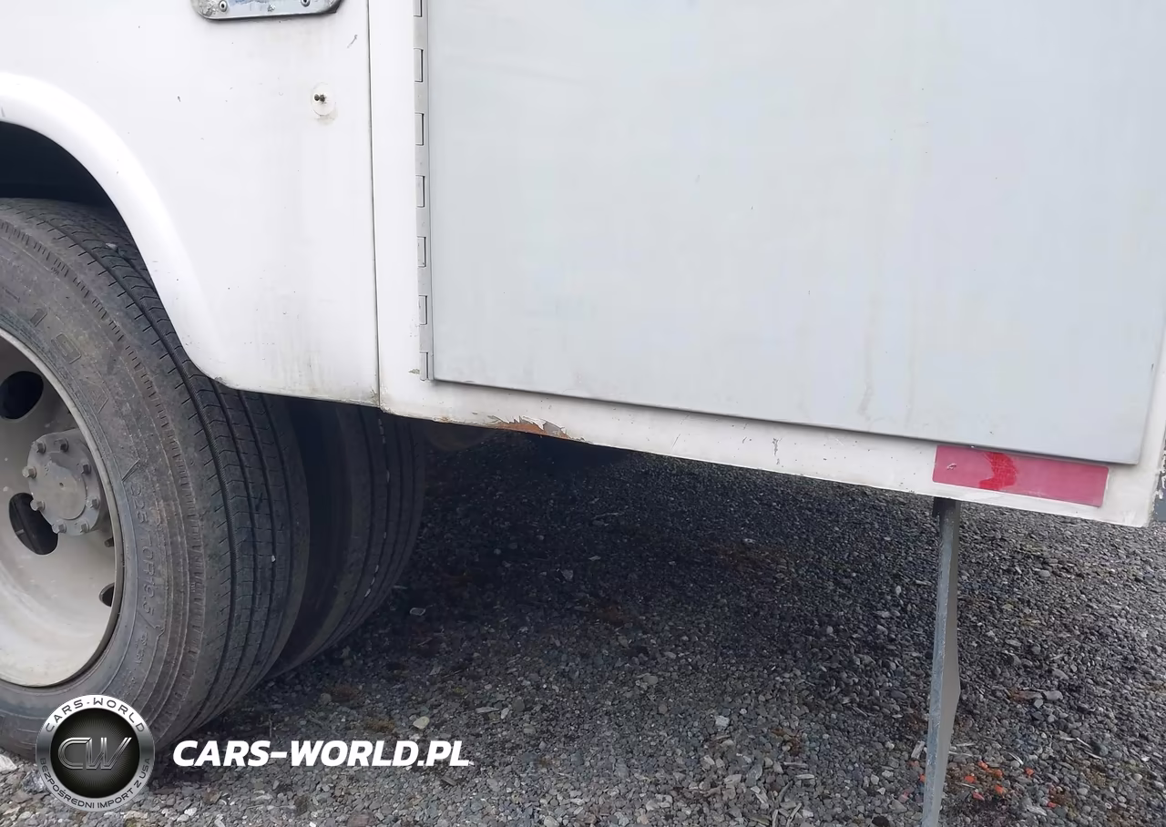 2013 Ford F-550 Chassis Xl VIN:1FDUF5HT2DEB79402 - 16
