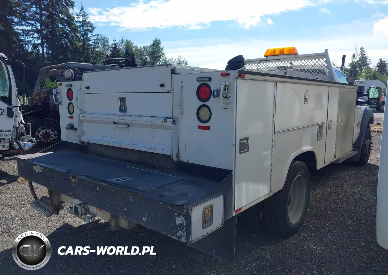 2013 Ford F-550 Chassis Xl VIN:1FDUF5HT2DEB79402 - 4