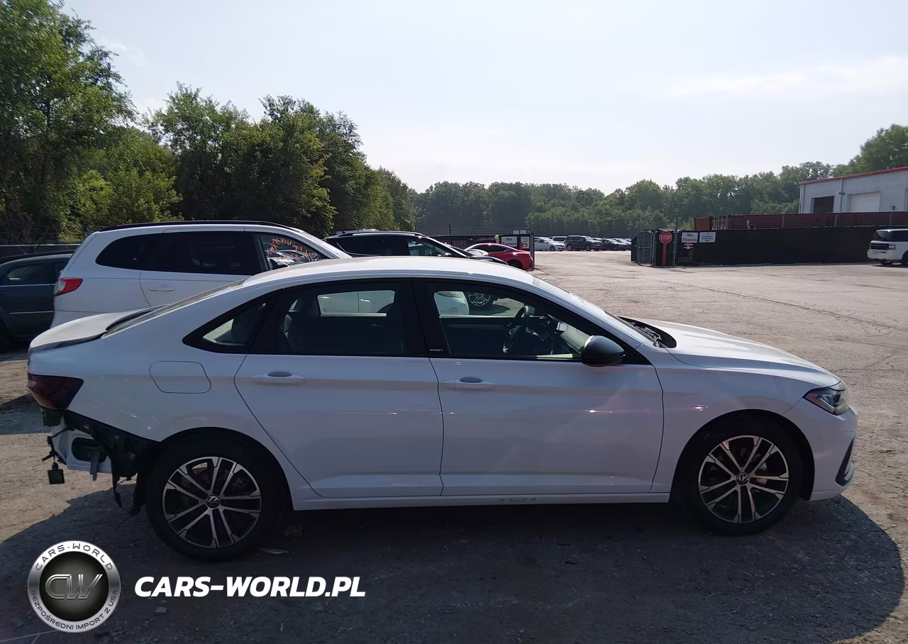 2026 Volkswagen Jetta Sport VIN:3VWBW7BU4TM041620 - 13