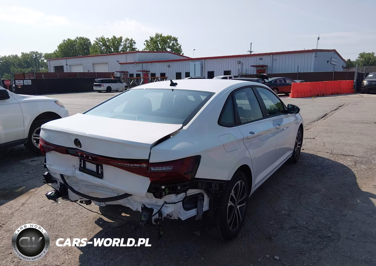 2026 Volkswagen Jetta Sport VIN:3VWBW7BU4TM041620 - 17