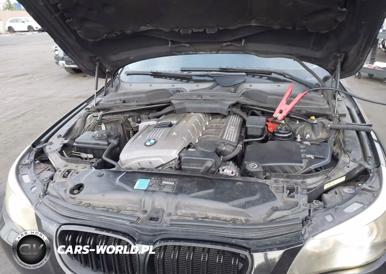 2006 BMW 530Xit VIN:WBANN73556CN01669 - 10
