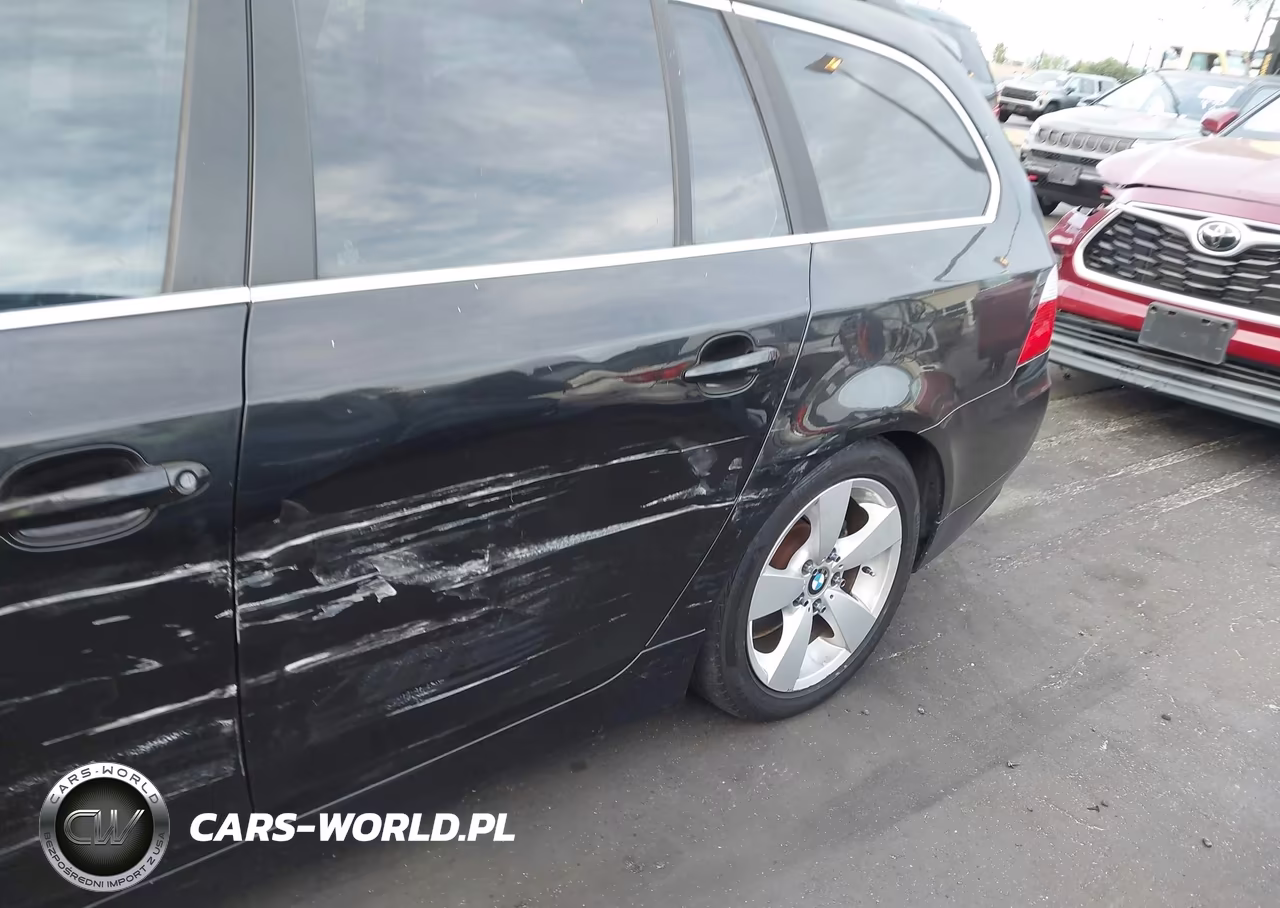 2006 BMW 530Xit VIN:WBANN73556CN01669 - 13