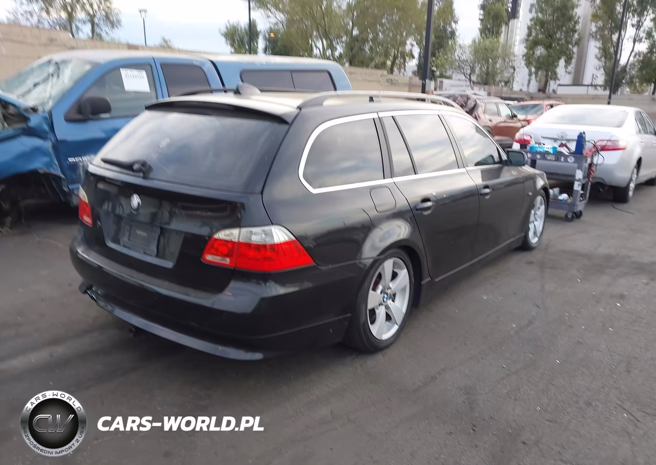 2006 BMW 530Xit VIN:WBANN73556CN01669 - 4