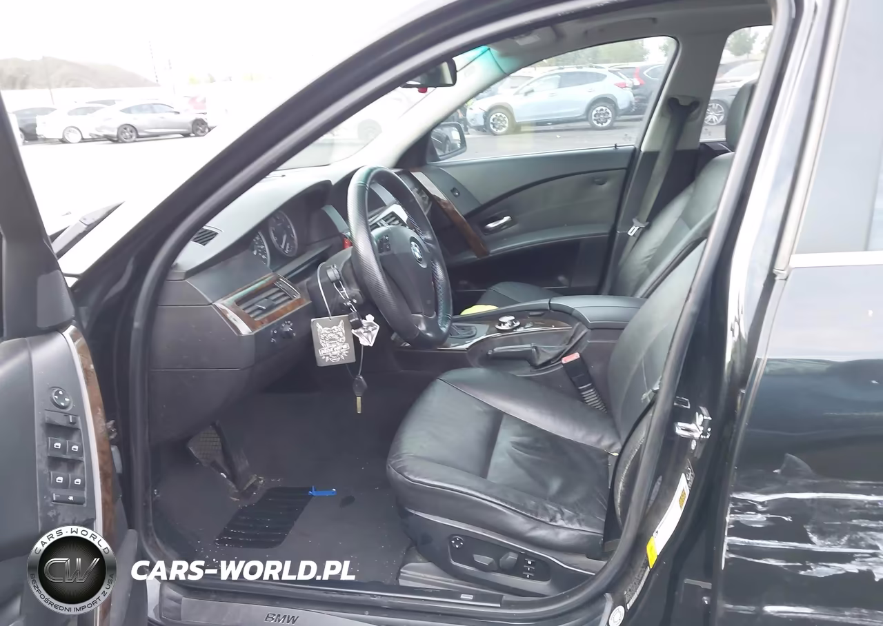 2006 BMW 530Xit VIN:WBANN73556CN01669 - 5