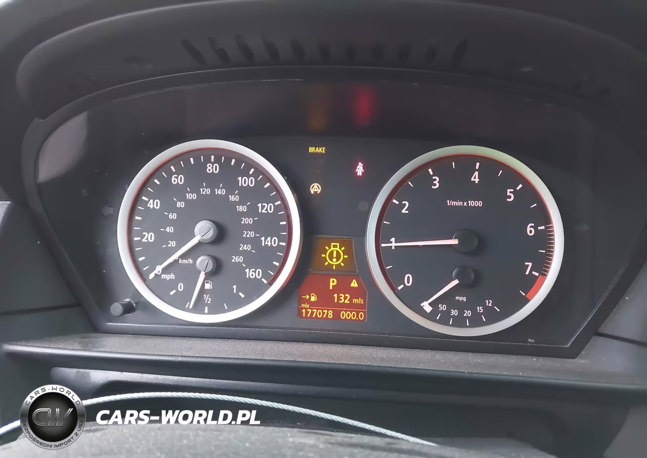 2006 BMW 530Xit VIN:WBANN73556CN01669 - 7